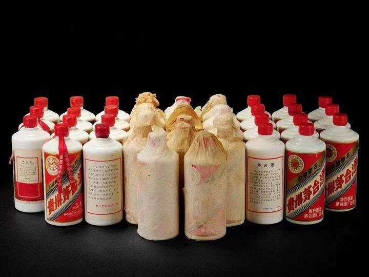 吉首日照岚山回收酒价格哪里回收(附近上门回收茅台酒）?